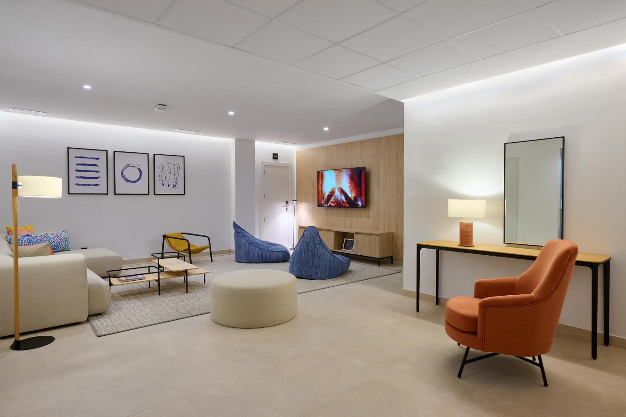 Apartamentos Luna Suites גרנדה מראה חיצוני תמונה