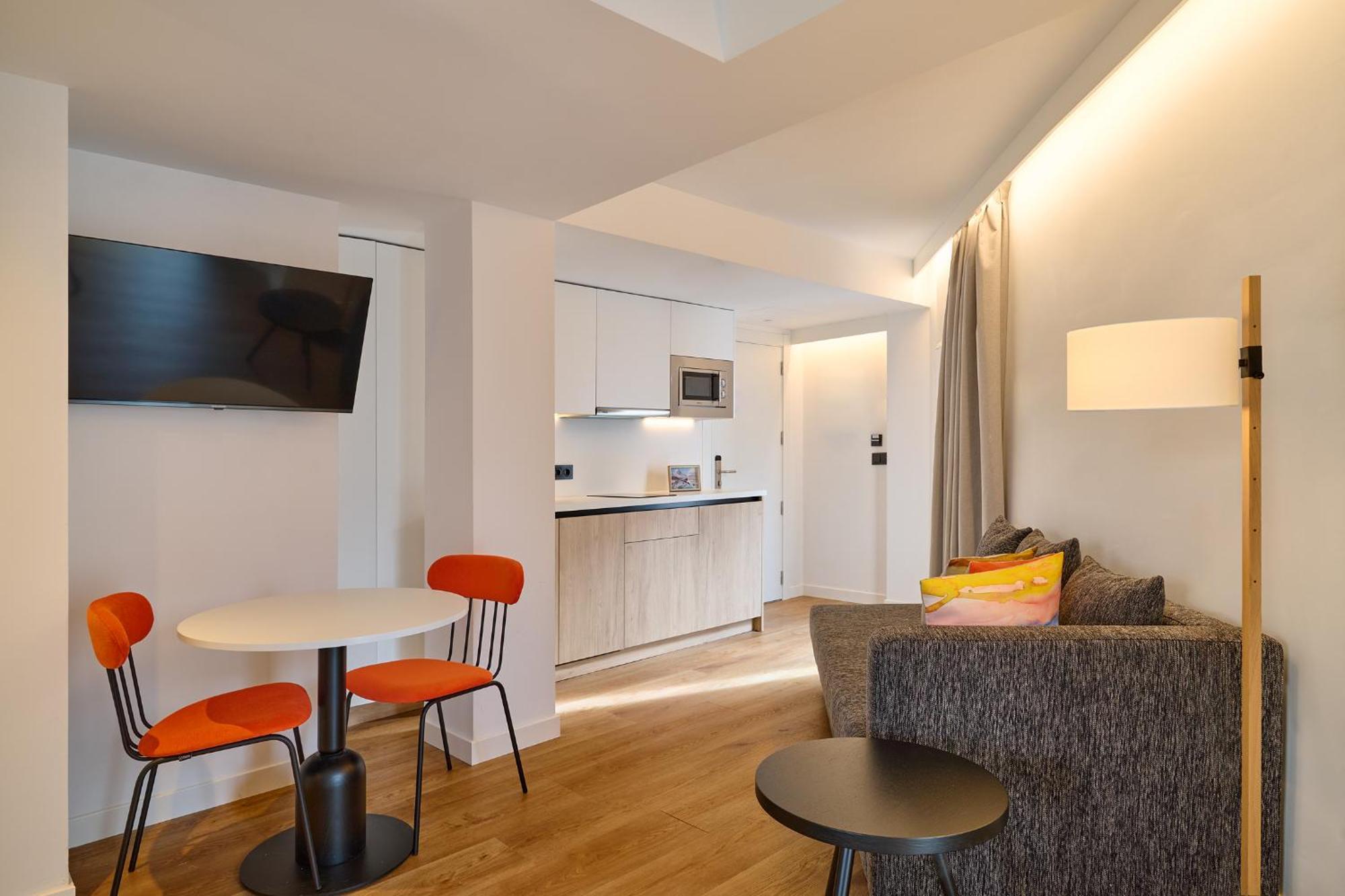 Apartamentos Luna Suites גרנדה מראה חיצוני תמונה