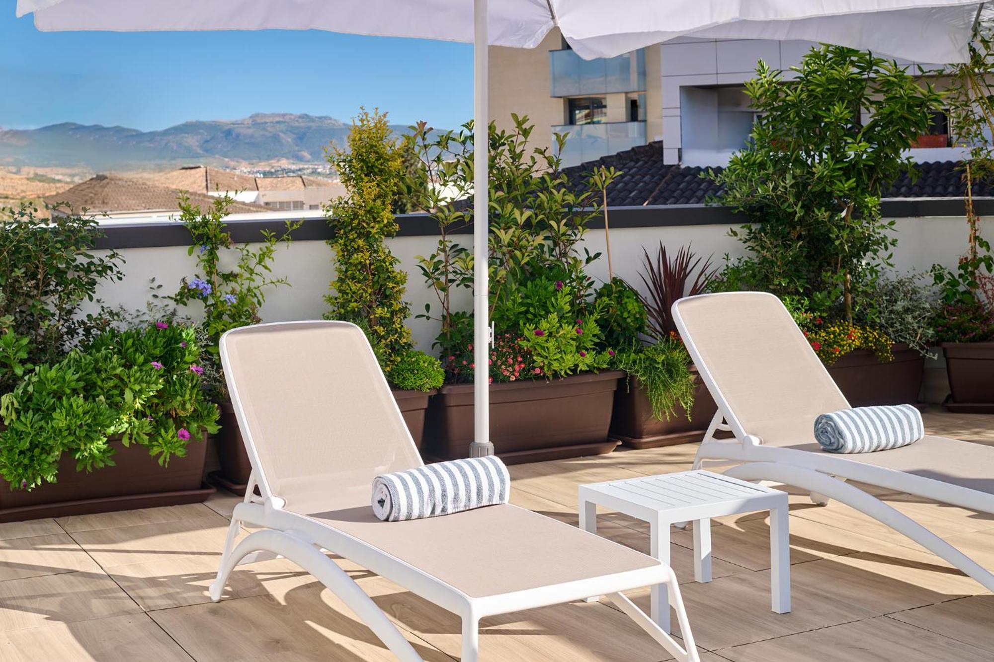 Apartamentos Luna Suites גרנדה מראה חיצוני תמונה