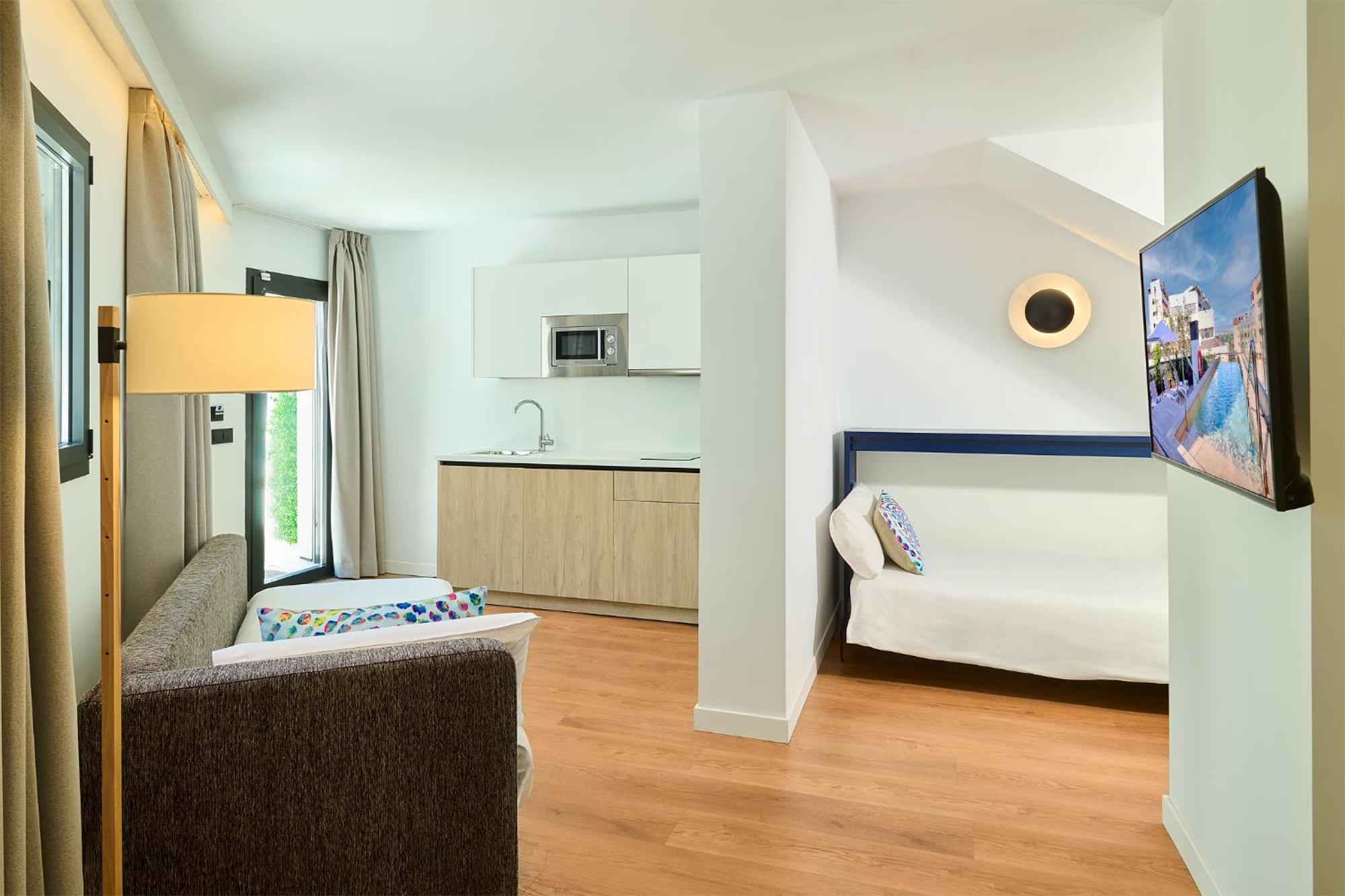 Apartamentos Luna Suites גרנדה מראה חיצוני תמונה